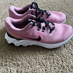 Nike Women's Pink and Black Athletic Shoes